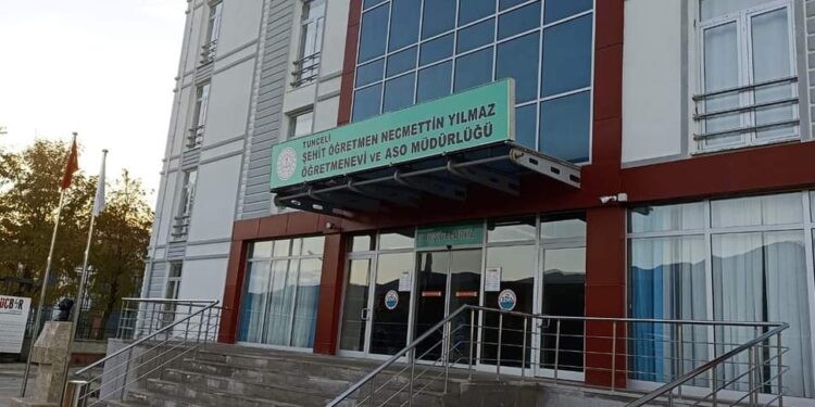 Sendikamızın Girişimleriyle “Tunceli Öğretmenevi”nin adı “Şehit Öğretmen Necmettin Yılmaz Öğretmenevi” Olarak Değiştirildi.
