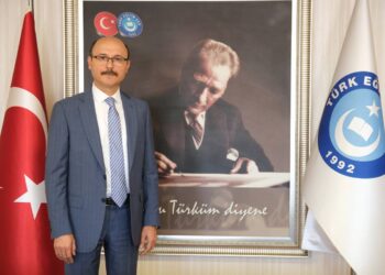 Emekli Başvurusu Yapanların Bulundukları Kadrolar İl İçi Nakil Başvurularına Açılmalıdır.