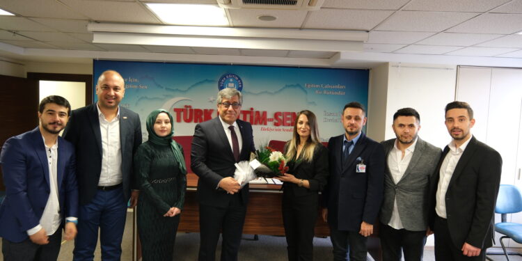 PİKTES Öğretmenleri Sendikamızı Ziyaret Etti.