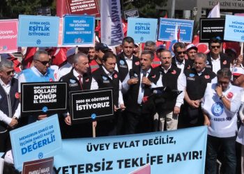 TÜM TÜRKİYE’DE İŞ BIRAKIYORUZ!