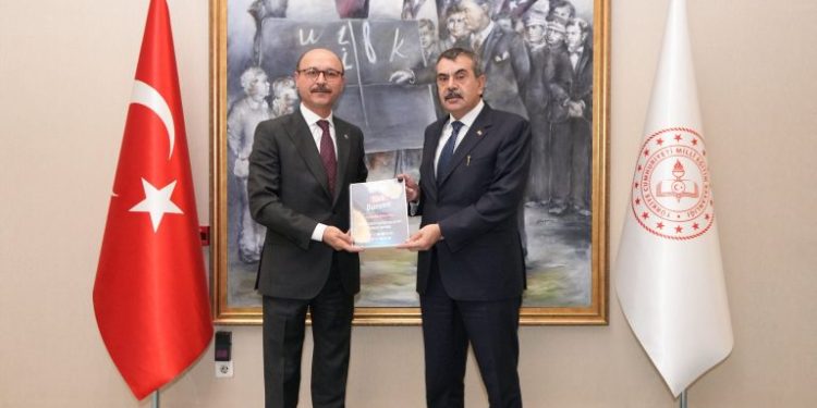 GENEL BAŞKANIMIZ MİLLİ EĞİTİM BAKANI YUSUF TEKİN’İ ZİYARET ETTİ